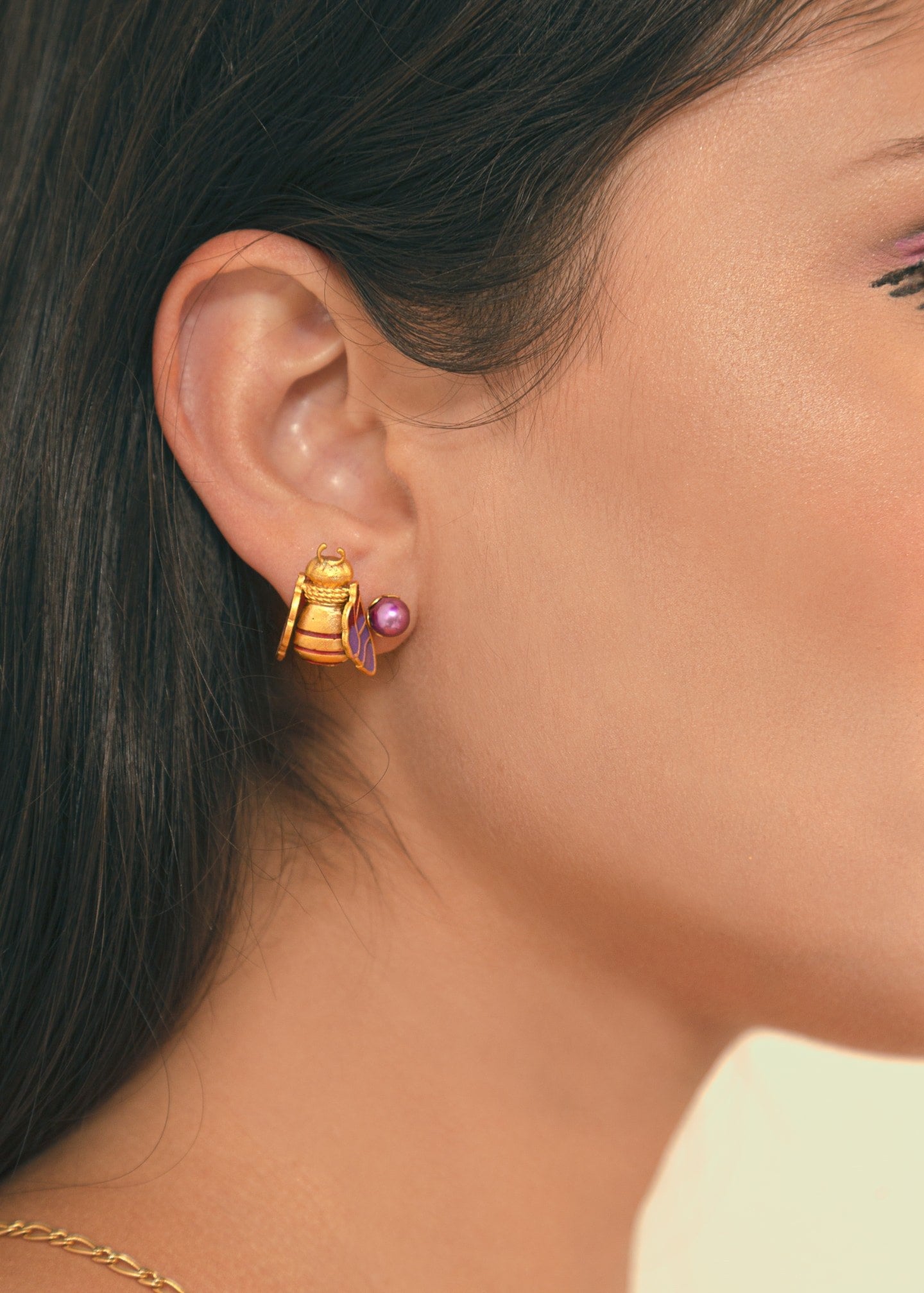 Earrings Drone Bee Ultravioleta